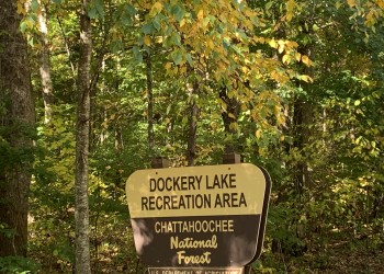 Photo of Dockery Lake entrance sign