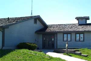 [photo] Wisdom Ranger District office entrance.