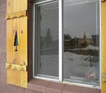 Photo of a slider window.