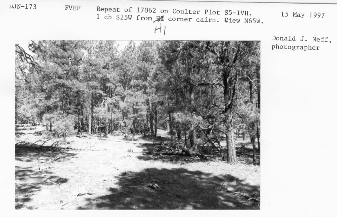 Repeat of 17062 on Coulter plot S5-IVH. 1 ch. S25W from H1 corner cairn. View N65W