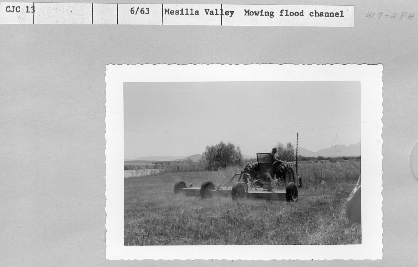 Mowing flood channel