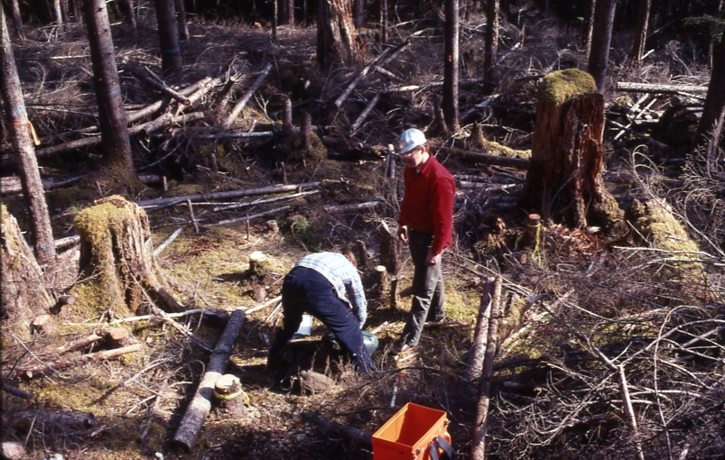 Virgin Bay Terry Shaw on plot 134 may 79; Traitors Cove