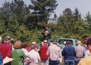 Project Leader James Baker leading a Crossett Forestry Field Day tour stop.