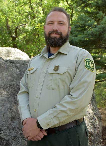 Portrait of Jim Burton in uniform.