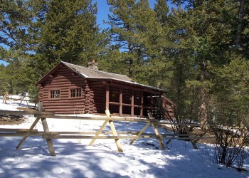 Battle Ridge Cabin - Winter