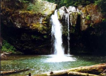 Iron Creek Falls