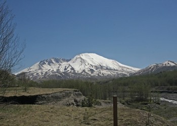 Mount St Helens from the Toutle River viewpoint on the Hummocks trail
