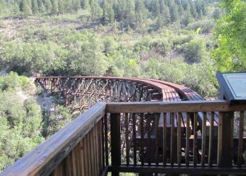 Trestle railroad tracks