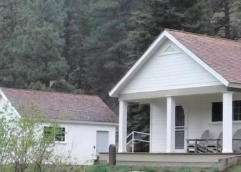 Cowpuncher cabin exterior