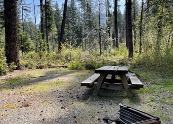 picnic table
