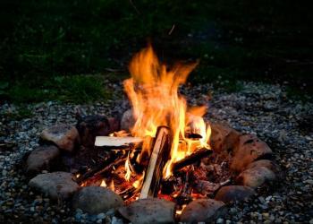 photo of a campfire