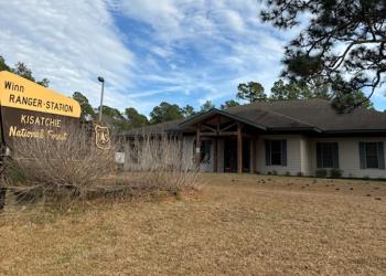 one-story building for Winn Ranger District office