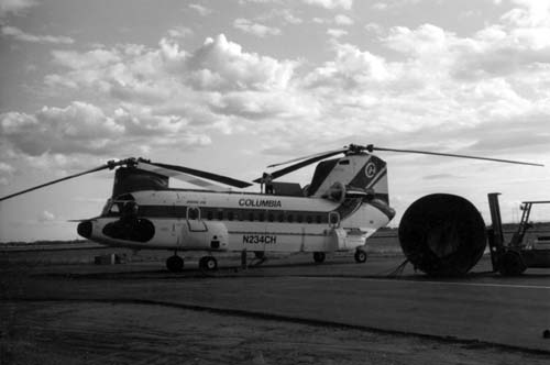 Columbia BV-234 helicopter with helibucket