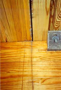 photo of shrinkage in deck panels on bridge