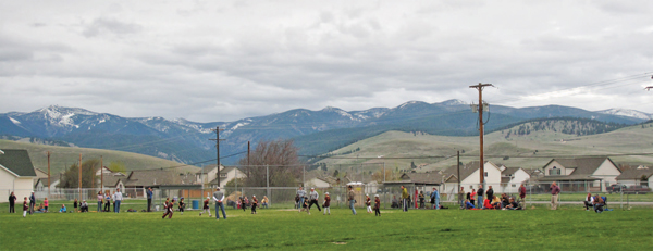 Image of a baseball game
