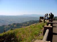 people viewing the scene from the Hells Canyon Overlook.